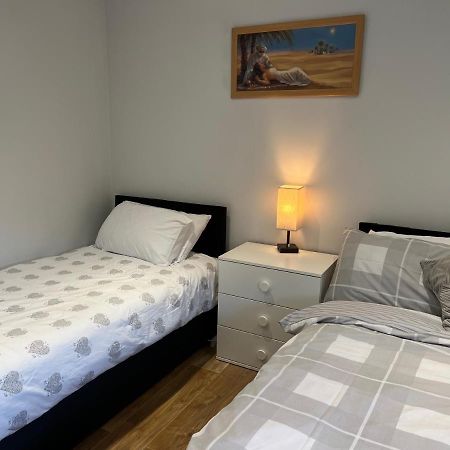 The Grande Residence - Close To Central London & Next To Northfield Tube Station Hanwell Luaran gambar