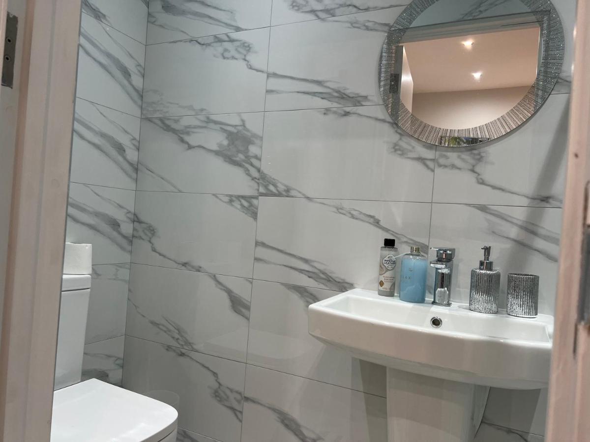 The Grande Residence - Close To Central London & Next To Northfield Tube Station Hanwell Luaran gambar
